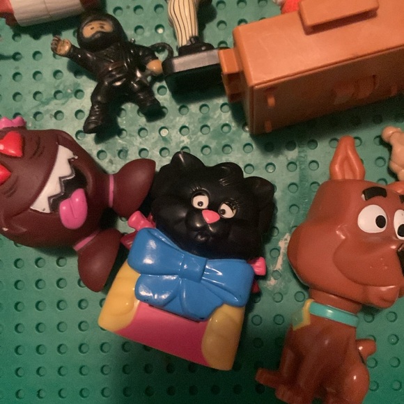 Assorted McDonald’s toys - Picture 3 of 4